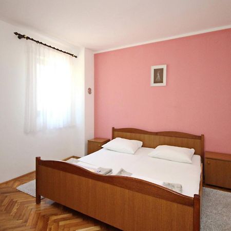 Apartments Karamarko Baska  Exterior photo