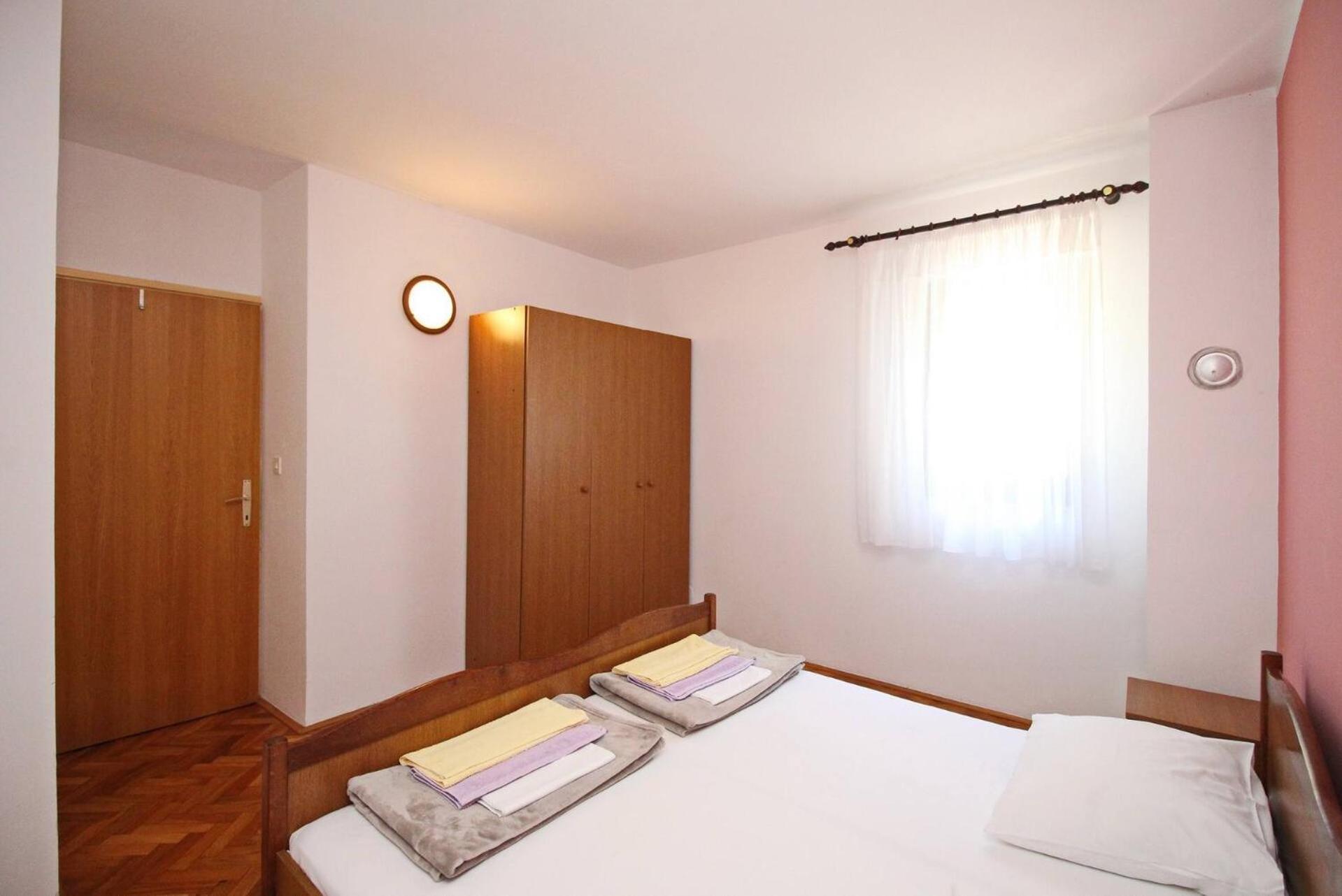 Apartments Karamarko Baska  Exterior photo